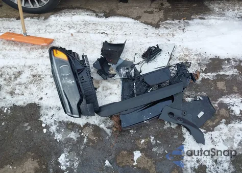 2025 Jeep Compass Limited 4X4 из США, поврежденный, VIN 3C4NJDCN9ST534914